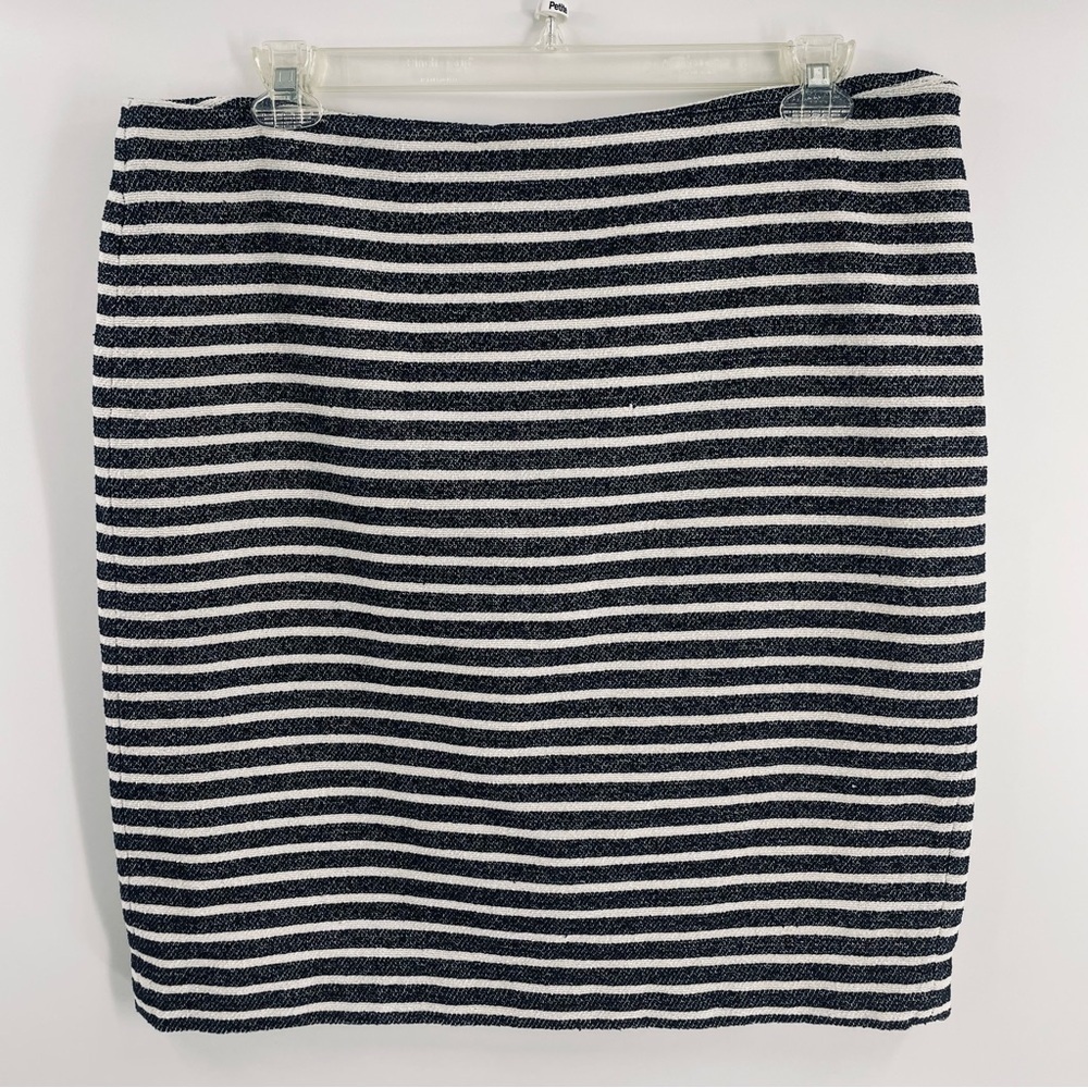 Ann Taylor Cotton Blend Nubby Zip Kick Pleat Lined Soft Black Off White Skirt